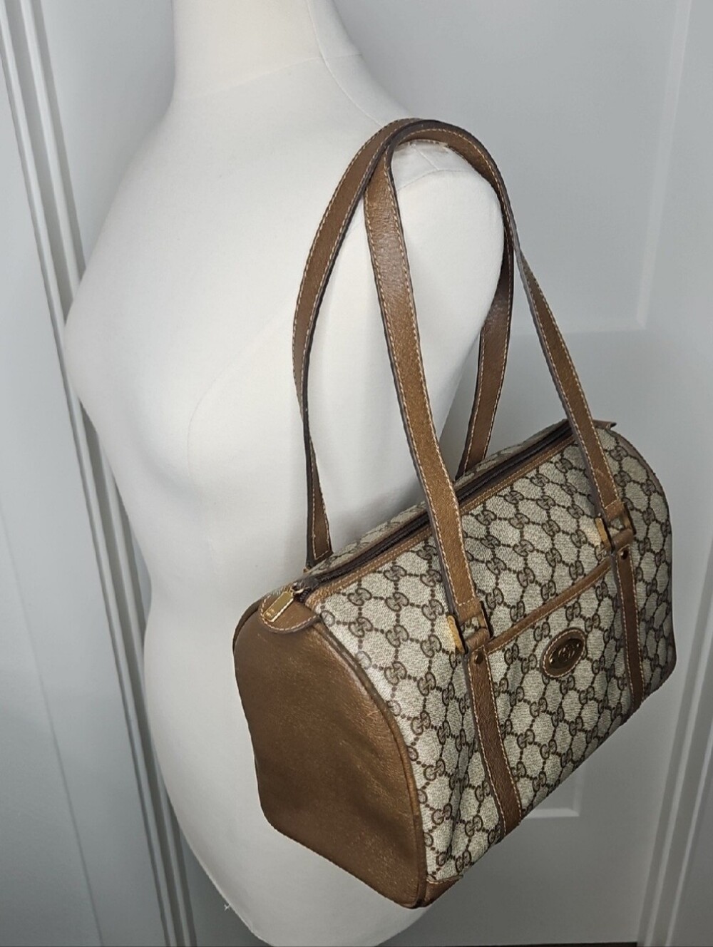 Authentic Gucci Monogram Supreme Classic Satchel Vintage Boston Handbag Purse - Picture 16 of 17